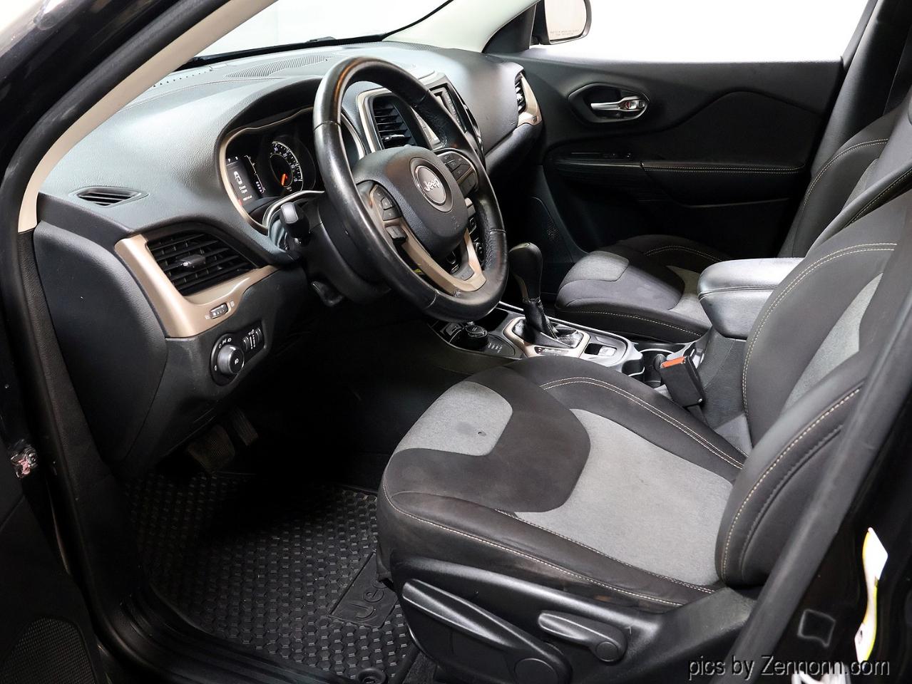 Jeep Cherokee 4WD 4dr Latitude 2014