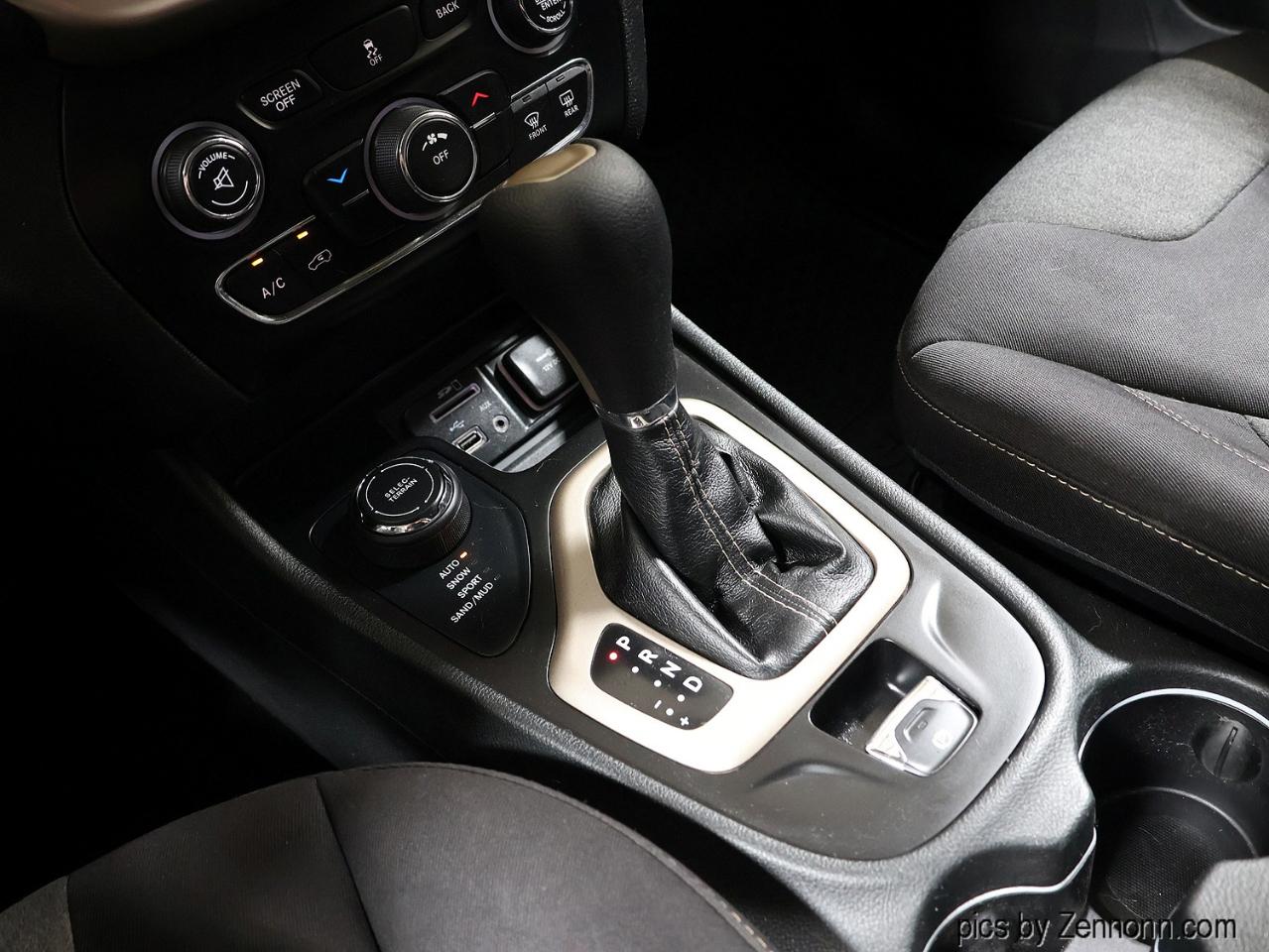 Jeep Cherokee 4WD 4dr Latitude 2014