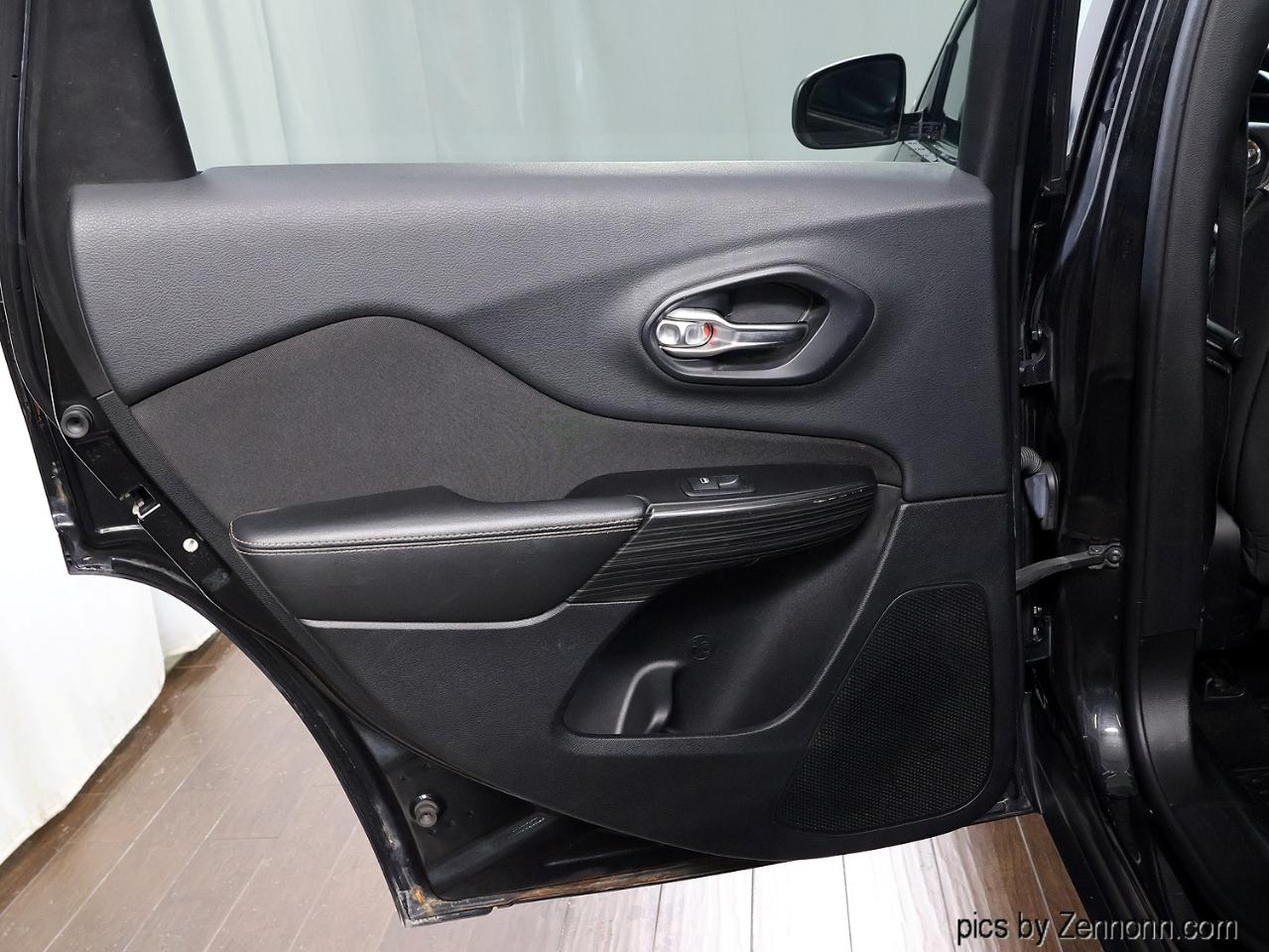Jeep Cherokee 4WD 4dr Latitude 2014