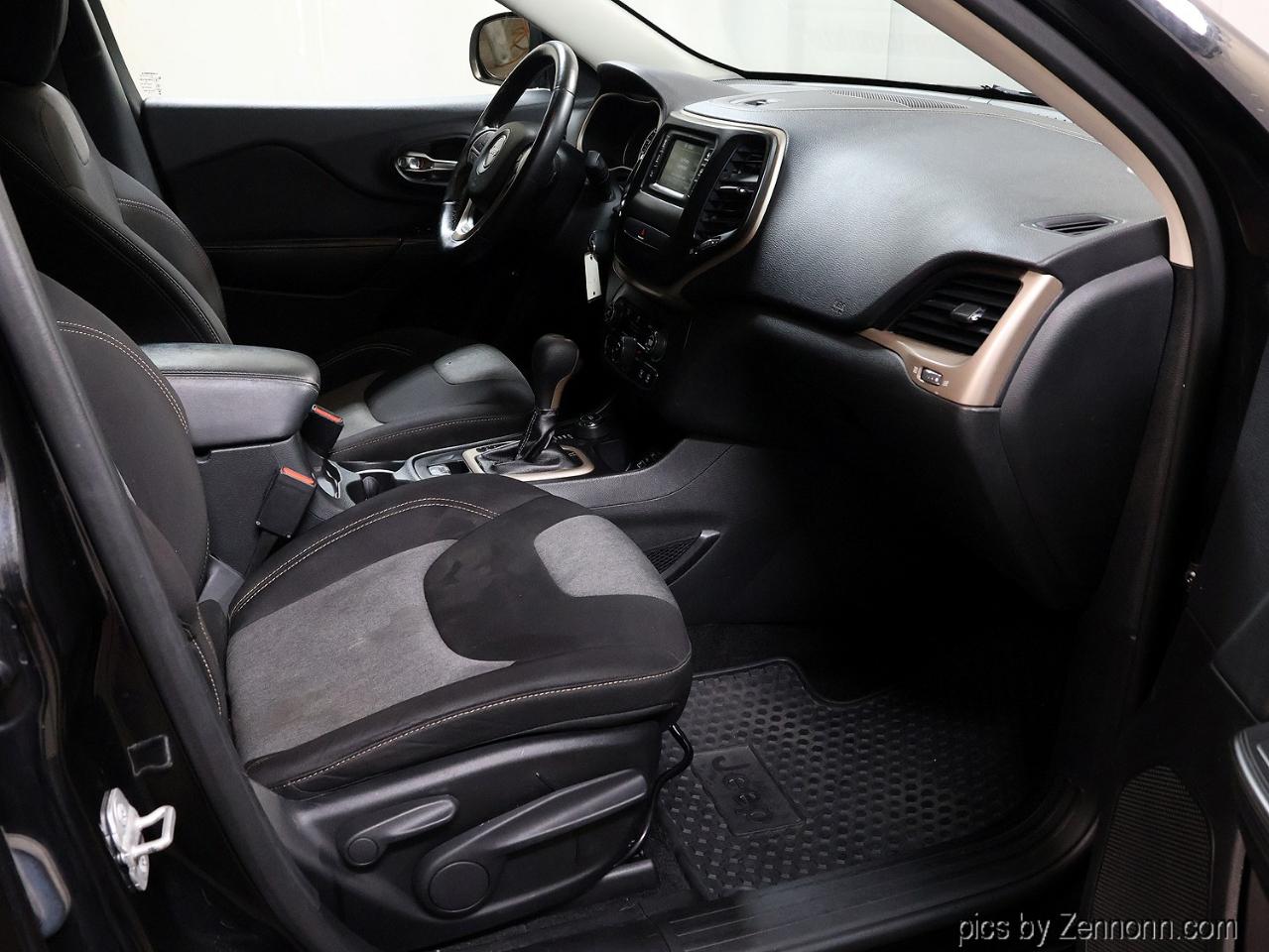 Jeep Cherokee 4WD 4dr Latitude 2014