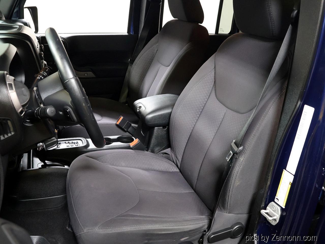 Jeep Wrangler Unlimited 4WD 4dr Sport 2013