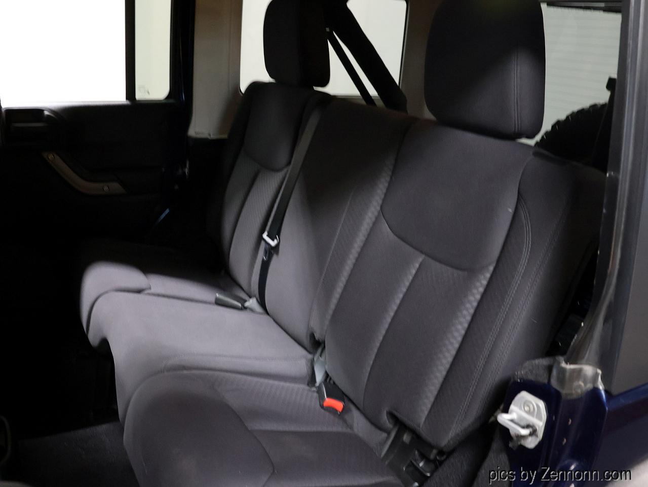 Jeep Wrangler Unlimited 4WD 4dr Sport 2013