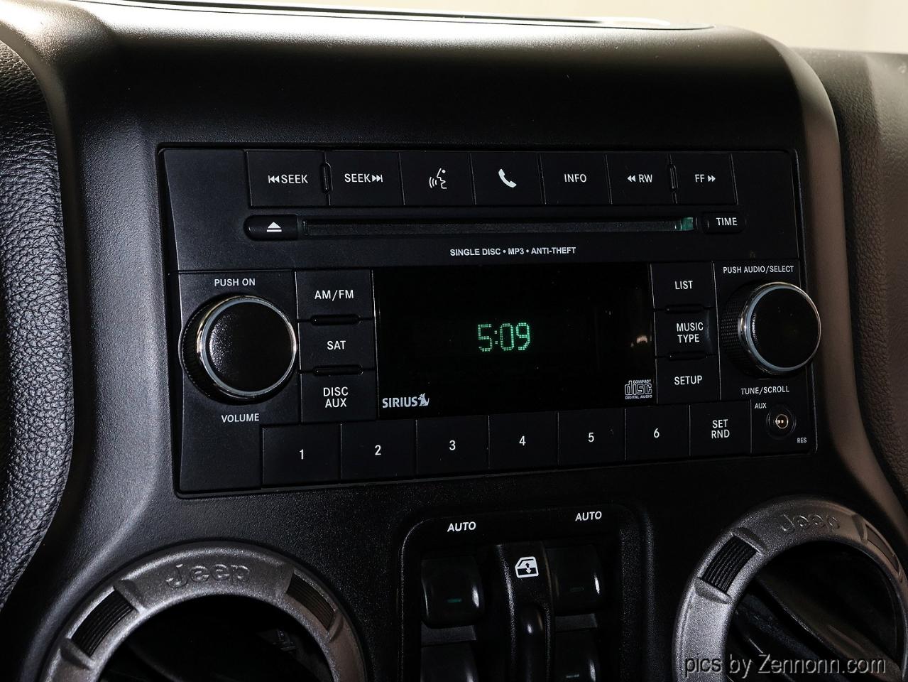 Jeep Wrangler Unlimited 4WD 4dr Sport 2013