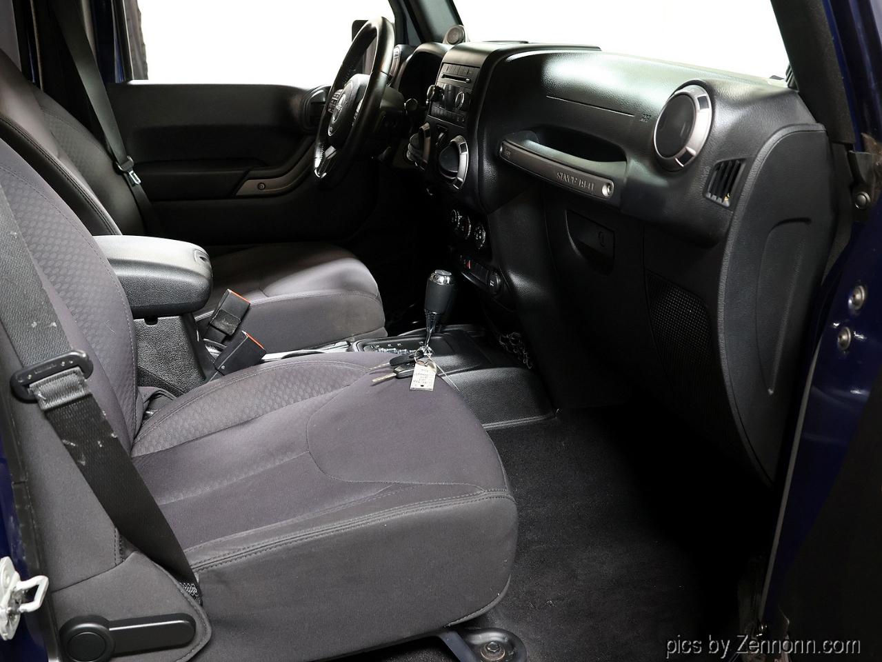 Jeep Wrangler Unlimited 4WD 4dr Sport 2013