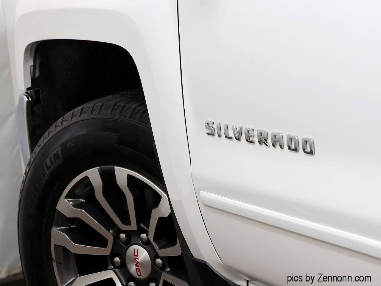 Chevrolet Silverado 1500 4WD Crew Cab 143.5" LT w/2LT 2018