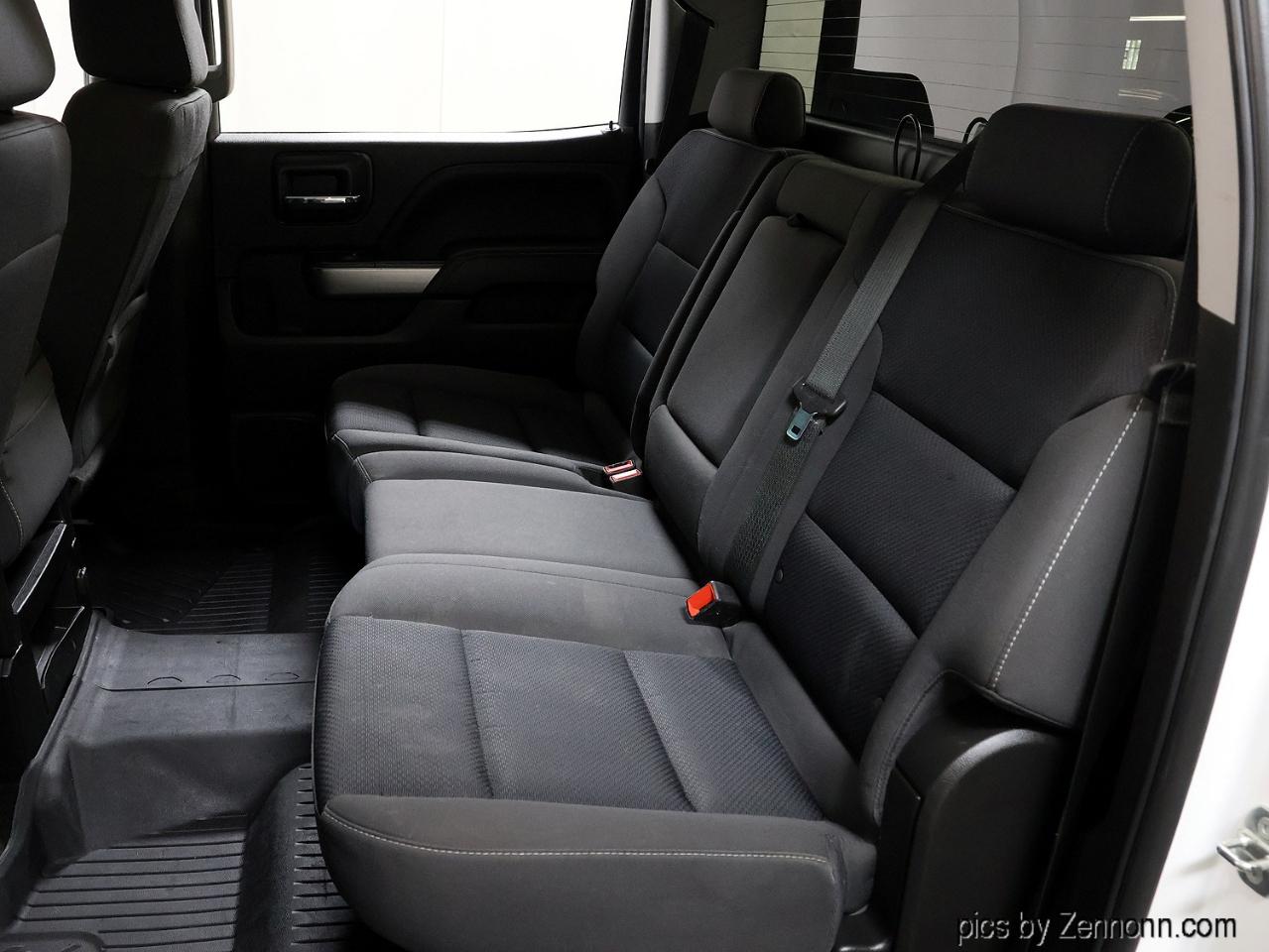 Chevrolet Silverado 1500 4WD Crew Cab 143.5" LT w/2LT 2018