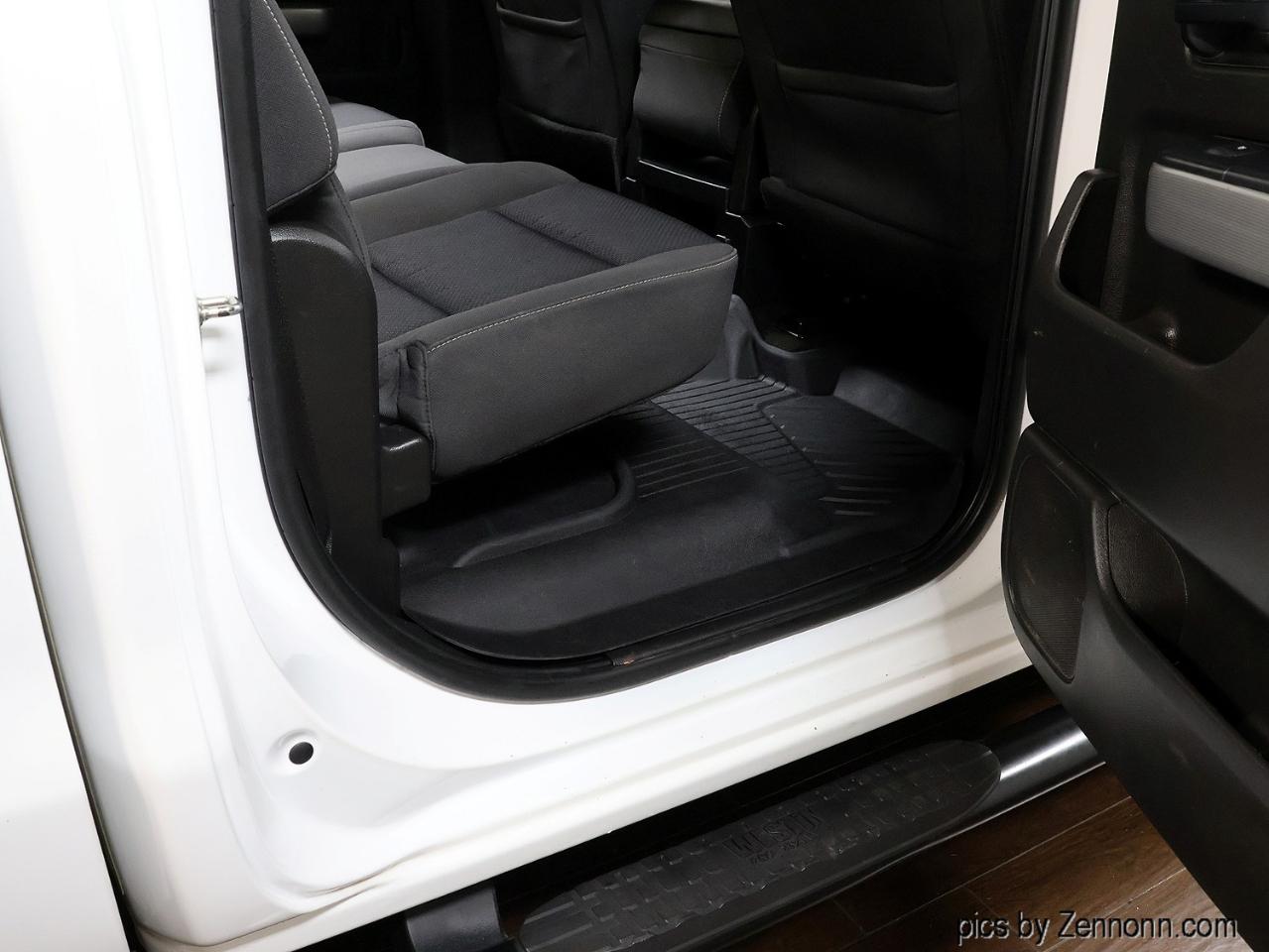 Chevrolet Silverado 1500 4WD Crew Cab 143.5" LT w/2LT 2018
