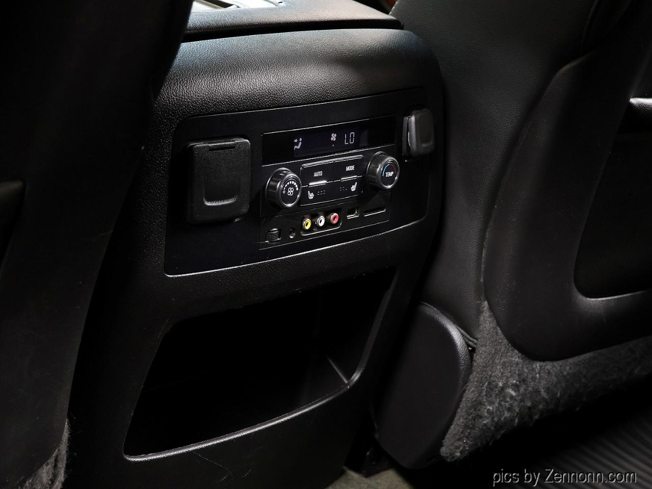 Chevrolet Tahoe 4WD 4dr LTZ 2015