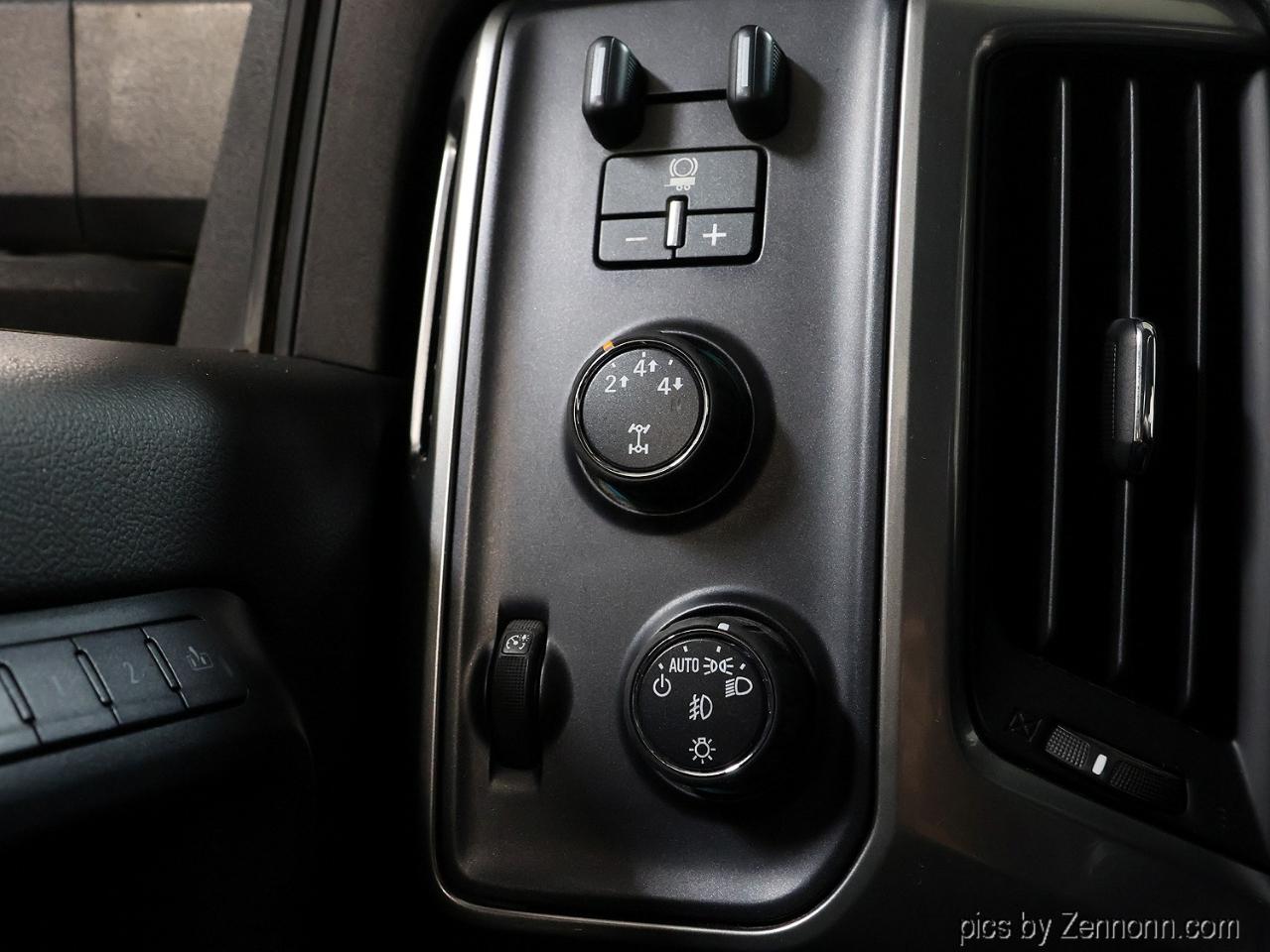 Chevrolet Silverado 3500HD Built After Aug 14  2015