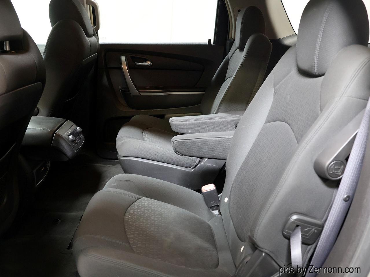 GMC Acadia FWD 4dr SLE 2007