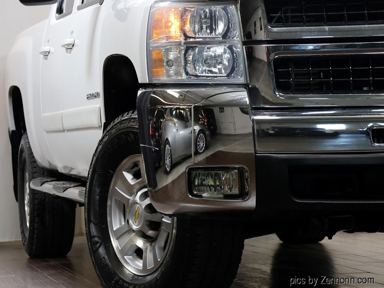 Chevrolet Silverado 2500HD 4WD Crew Cab 153" LTZ 2008
