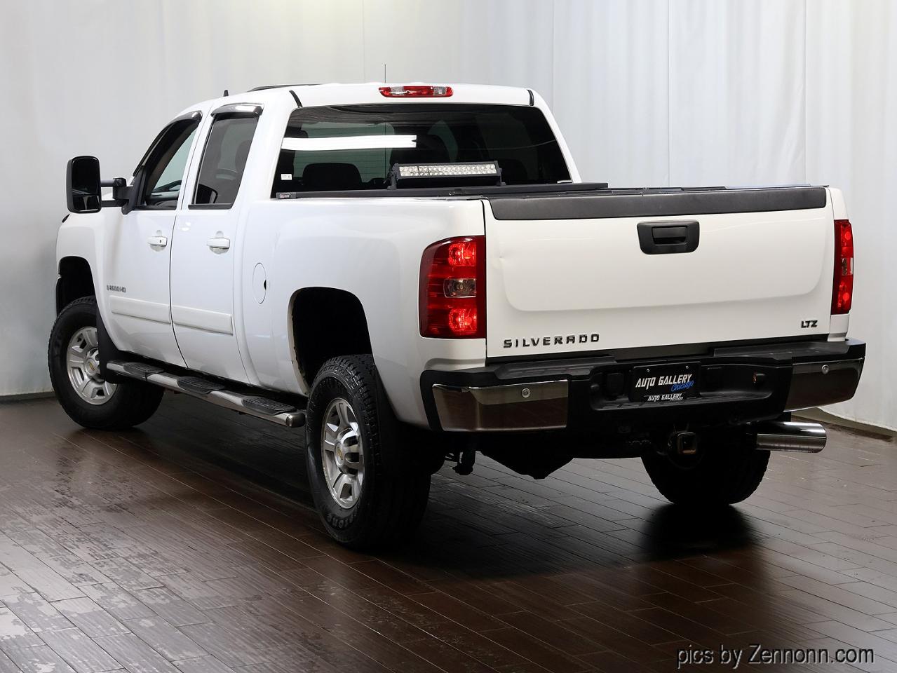 Chevrolet Silverado 2500HD 4WD Crew Cab 153" LTZ 2008