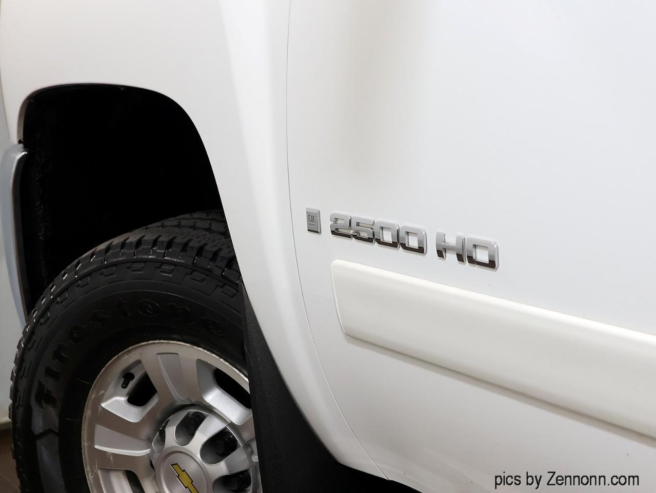 Chevrolet Silverado 2500HD 4WD Crew Cab 153" LTZ 2008