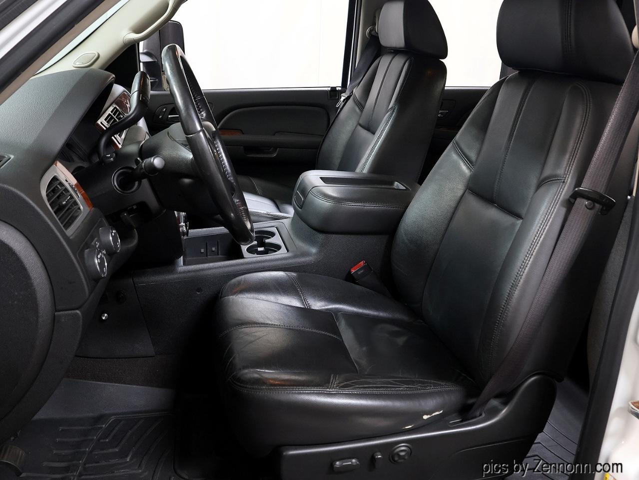 Chevrolet Silverado 2500HD 4WD Crew Cab 153" LTZ 2008