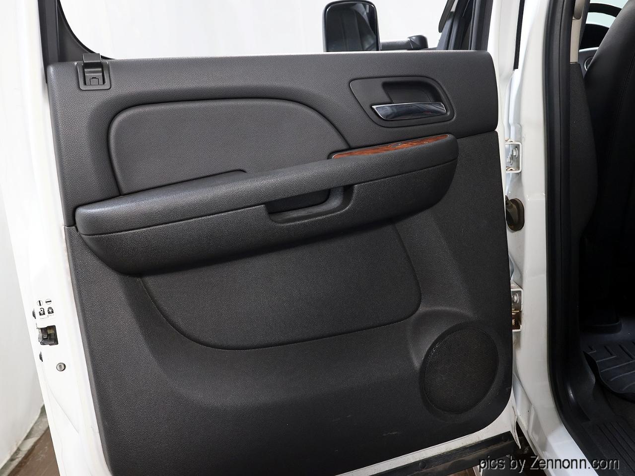 Chevrolet Silverado 2500HD 4WD Crew Cab 153" LTZ 2008