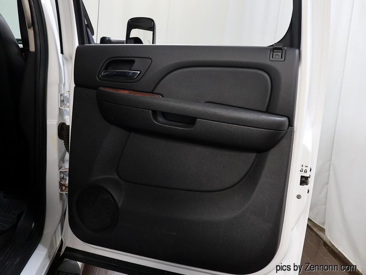 Chevrolet Silverado 2500HD 4WD Crew Cab 153" LTZ 2008