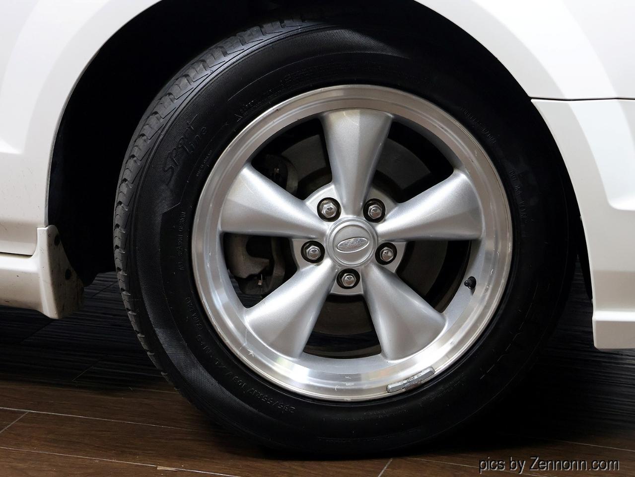 Ford Mustang 2dr Cpe GT Deluxe 2007