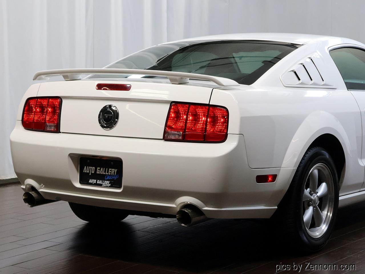 Ford Mustang 2dr Cpe GT Deluxe 2007