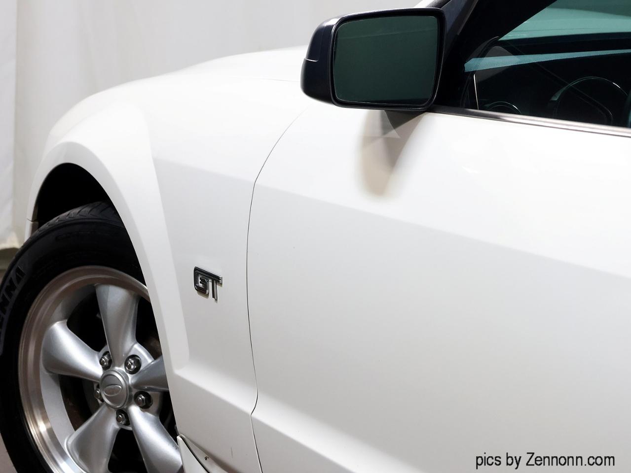 Ford Mustang 2dr Cpe GT Deluxe 2007