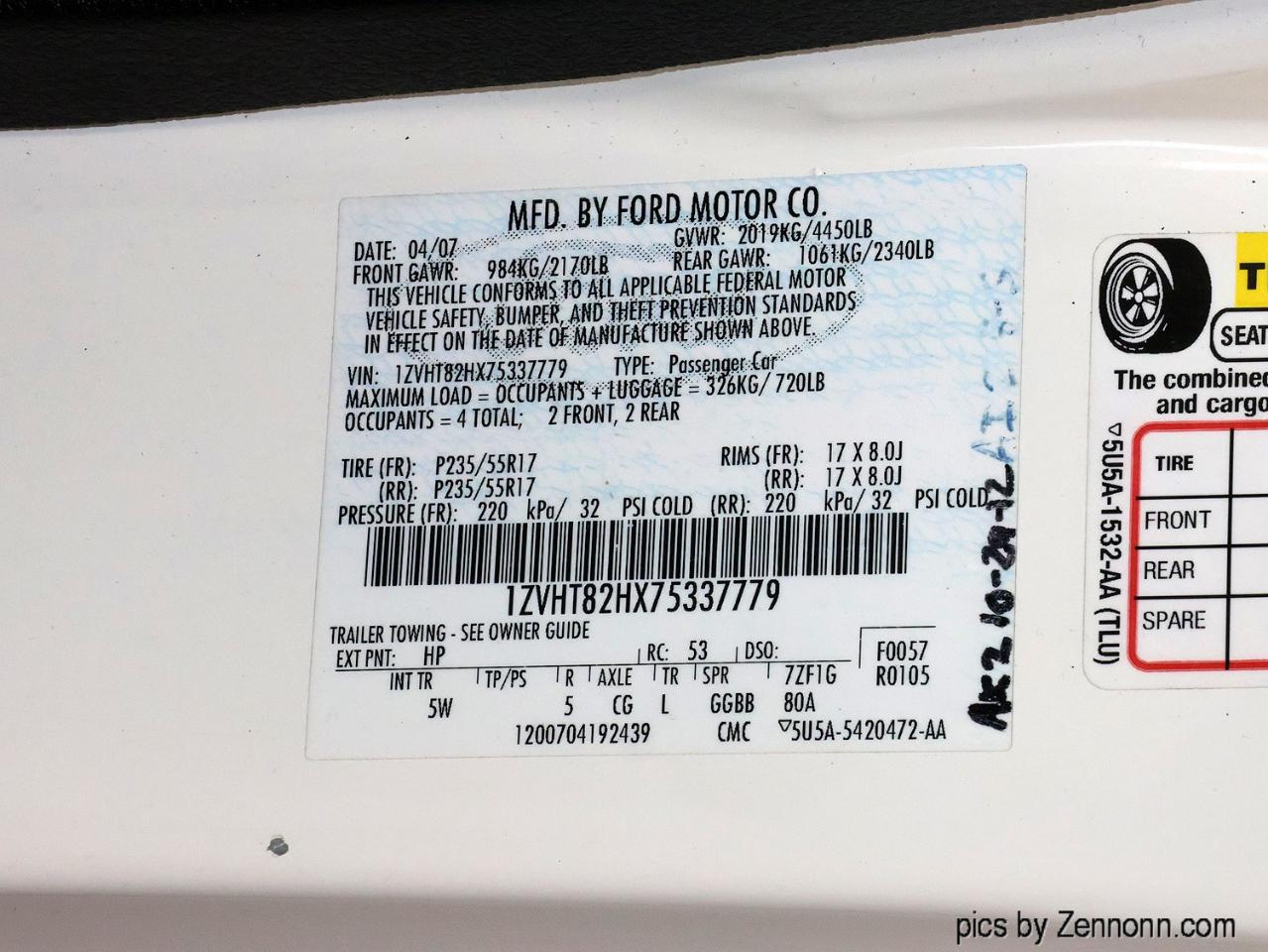 Ford Mustang 2dr Cpe GT Deluxe 2007