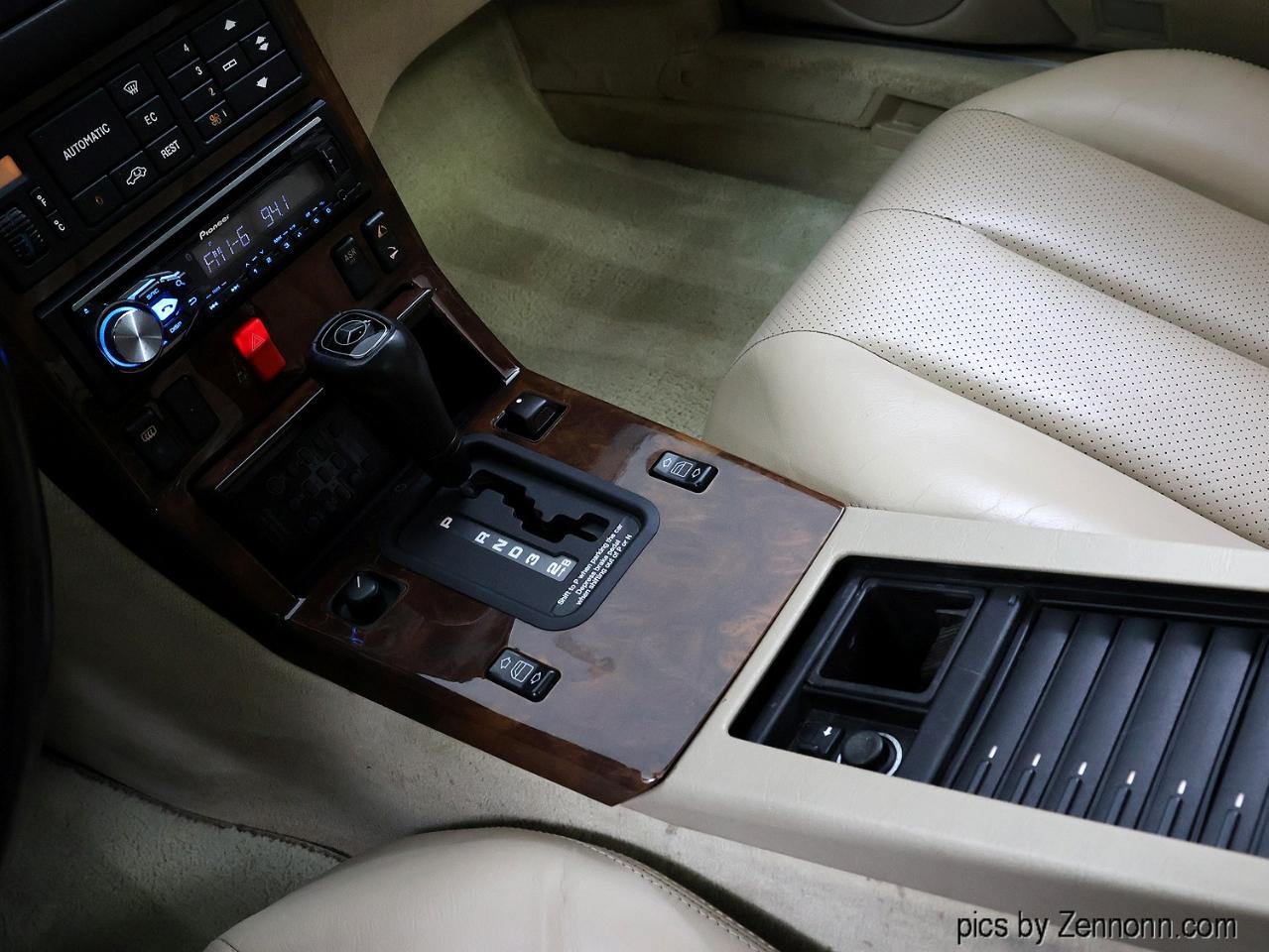 Mercedes-Benz SL Class 2dr Roadster 5.0L 1995