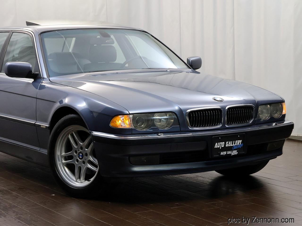 BMW 7 Series  2001