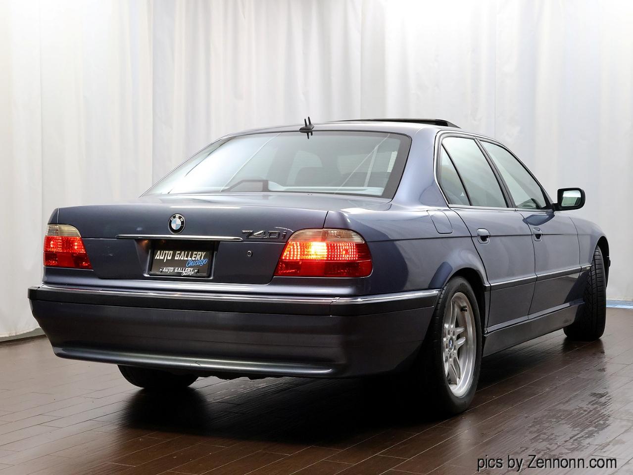 BMW 7 Series  2001