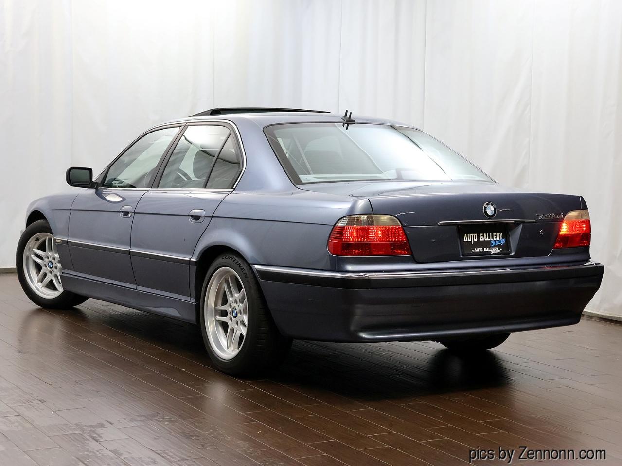 BMW 7 Series  2001
