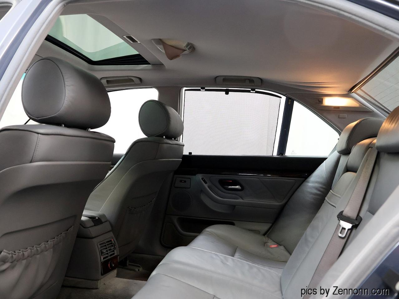BMW 7 Series  2001