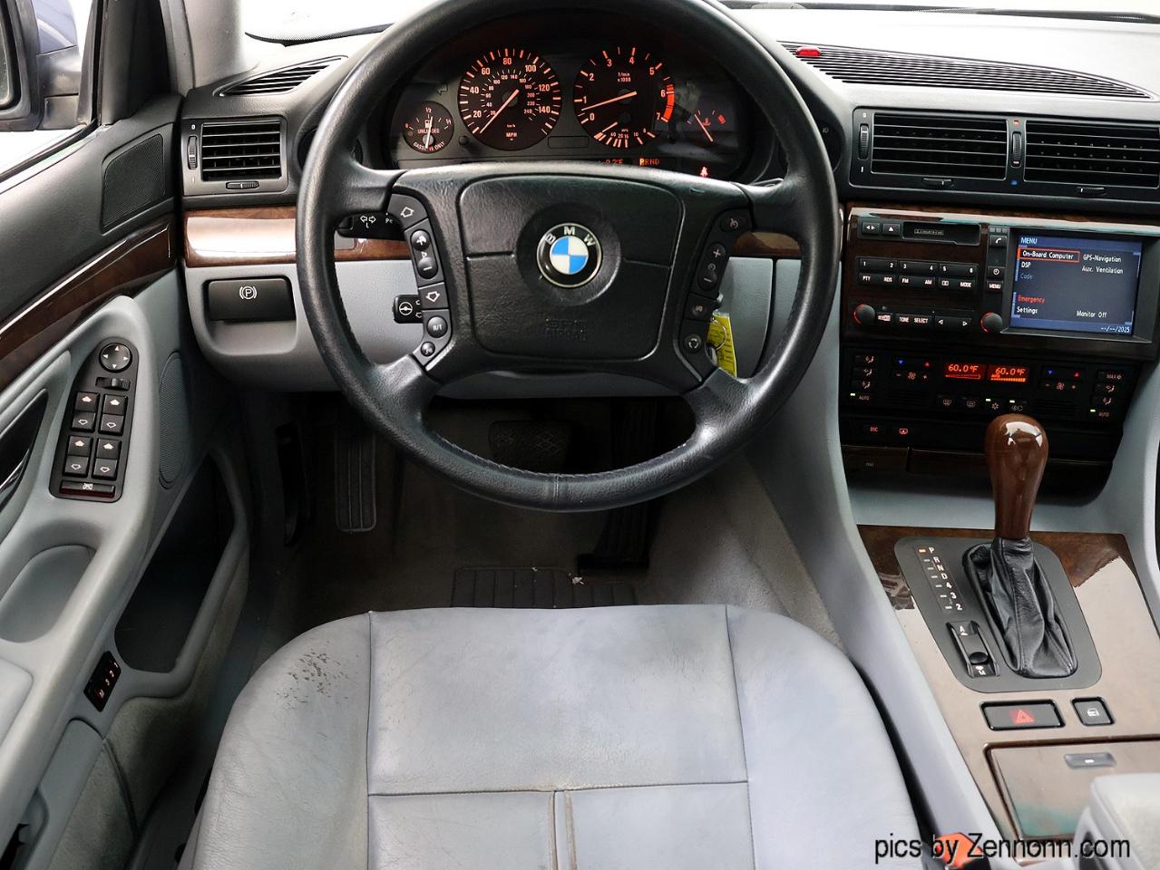 BMW 7 Series  2001