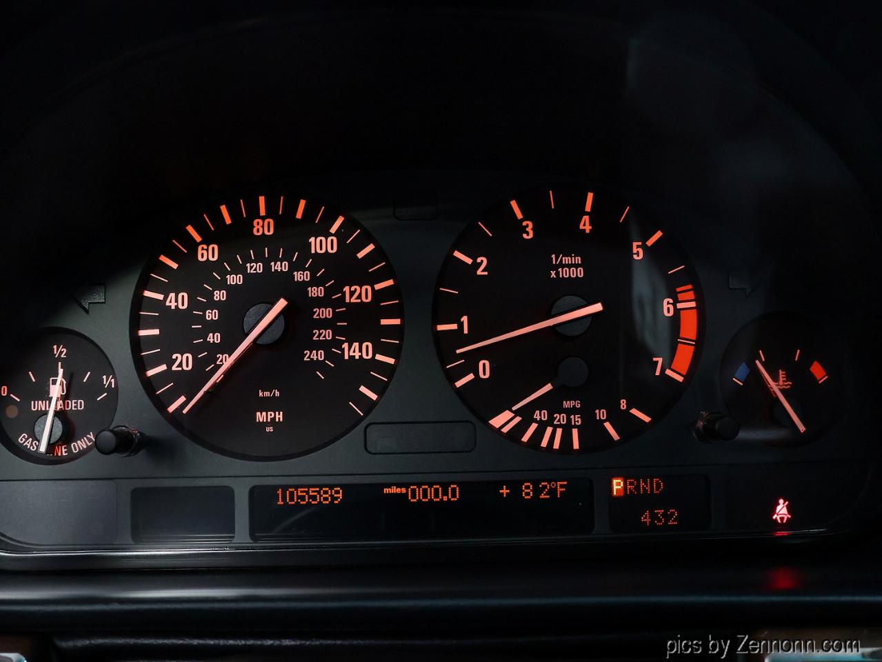 BMW 7 Series  2001