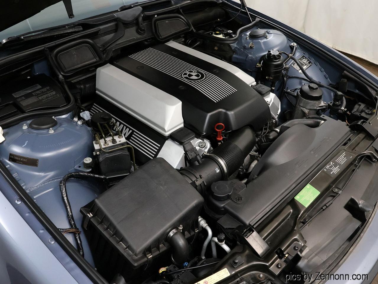 BMW 7 Series  2001