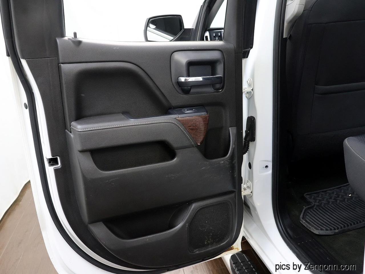 GMC Sierra 1500 4WD Double Cab 143.5" SLE 2017