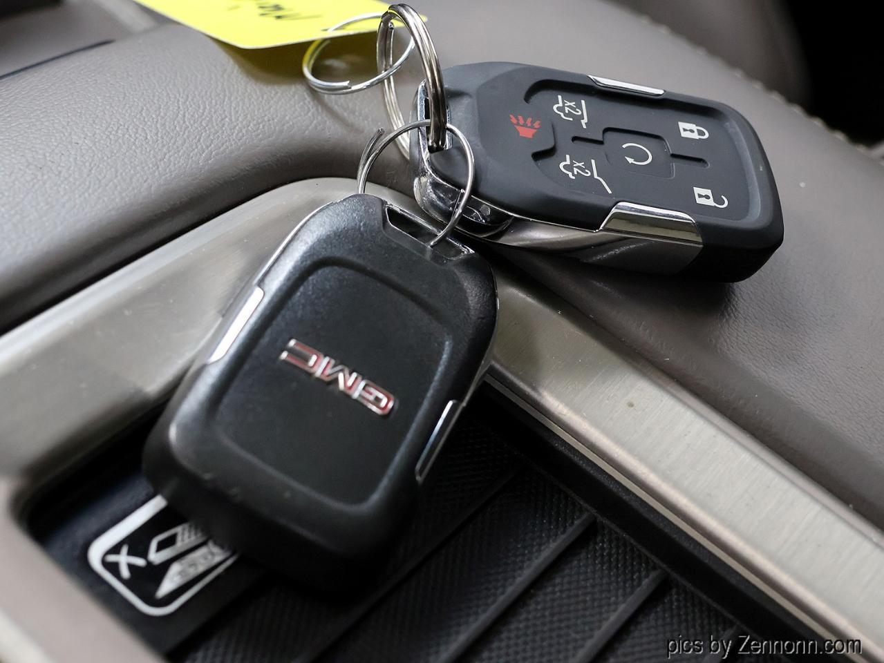 GMC Yukon 4WD 4dr Denali 2017