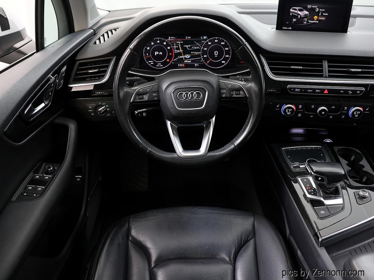Audi Q7 SE Premium Plus 55 TFSI quattro 2019