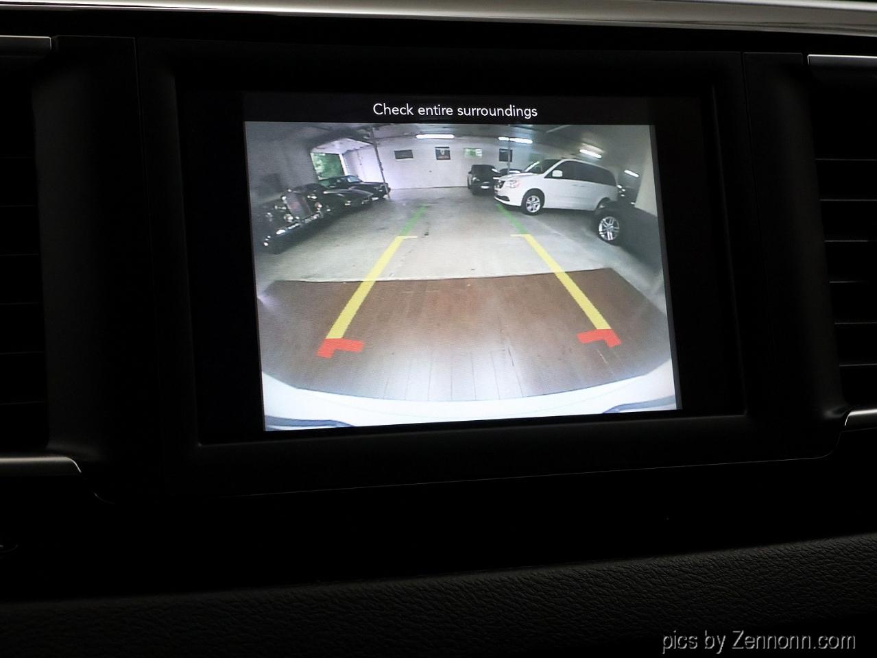Chrysler Pacifica Touring FWD 2020