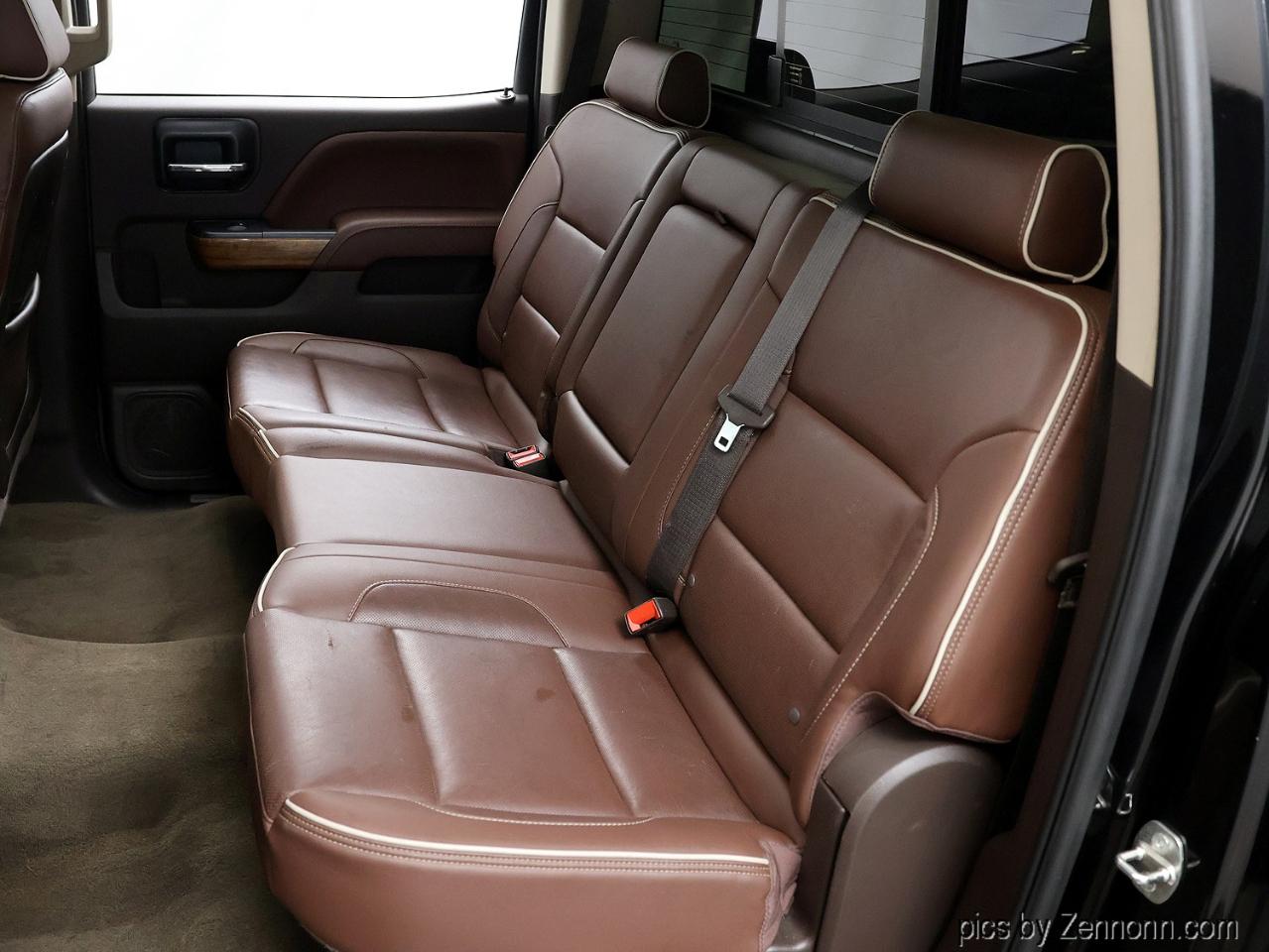 Chevrolet Silverado 2500HD Built After Aug 14 4WD Crew Cab 153.7" High Country 2015