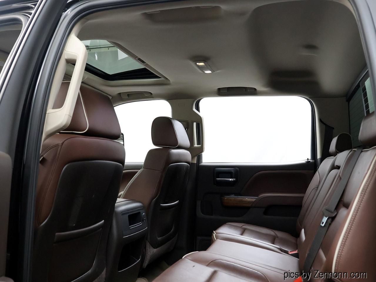 Chevrolet Silverado 2500HD Built After Aug 14 4WD Crew Cab 153.7" High Country 2015