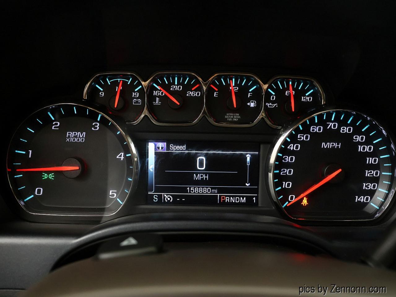 Chevrolet Silverado 2500HD Built After Aug 14 4WD Crew Cab 153.7" High Country 2015