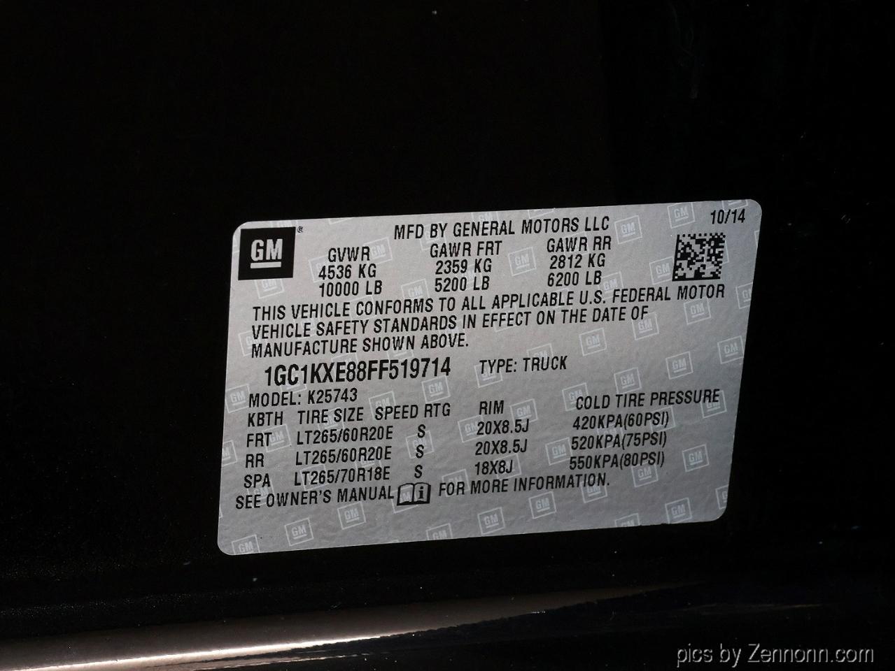 Chevrolet Silverado 2500HD Built After Aug 14 4WD Crew Cab 153.7" High Country 2015