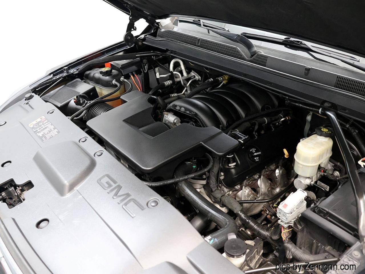 GMC Yukon XL 4WD 4dr Denali 2019