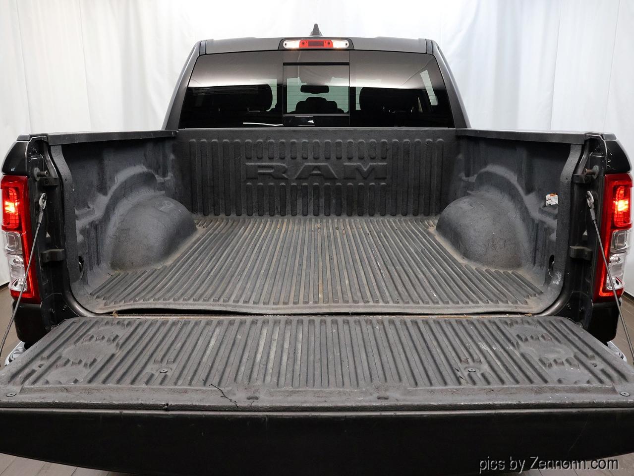 RAM 1500 Big Horn/Lone Star 4x4 Crew Cab 5'7" Box 2019