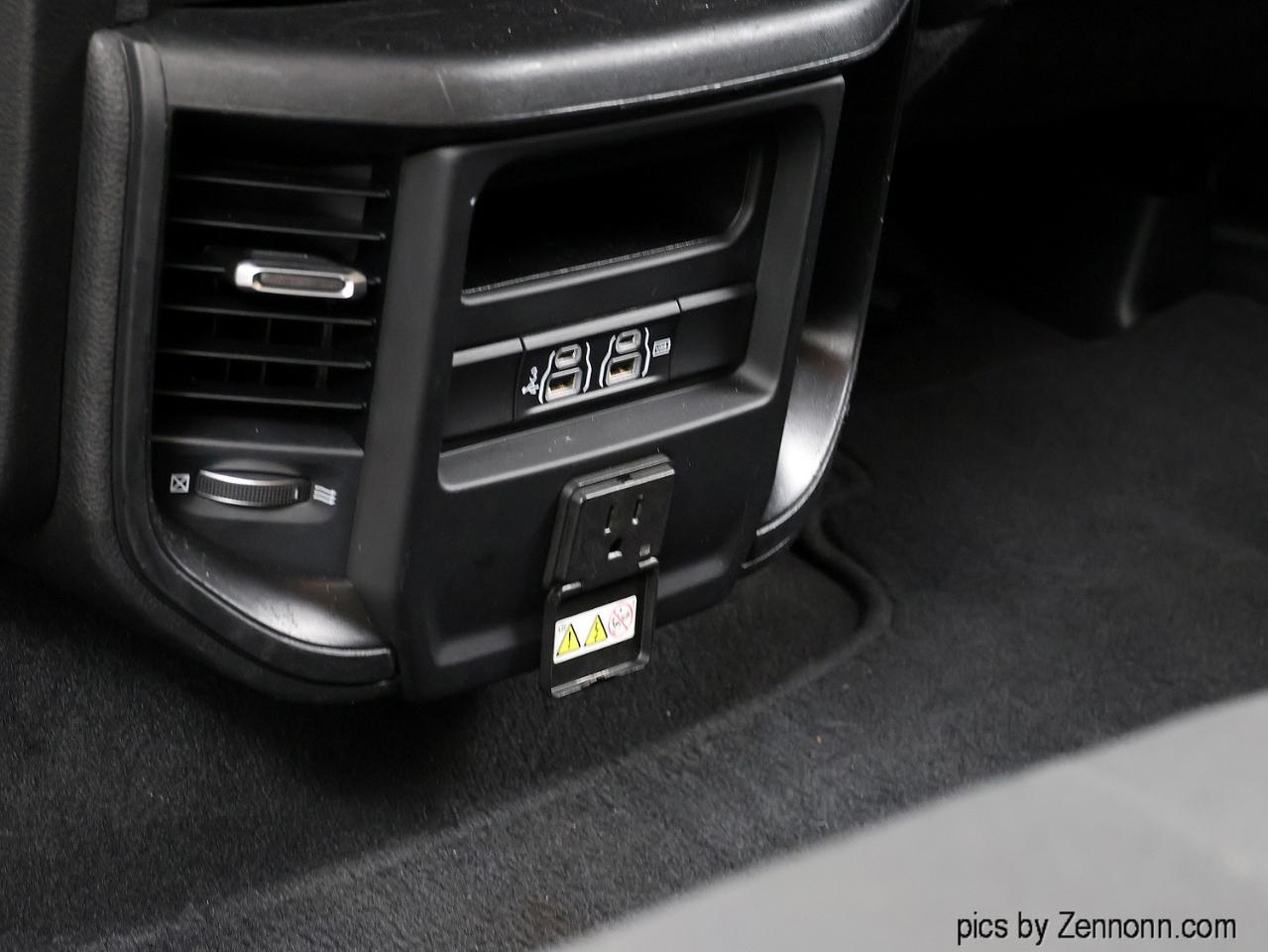 RAM 1500 Big Horn/Lone Star 4x4 Crew Cab 5'7" Box 2019