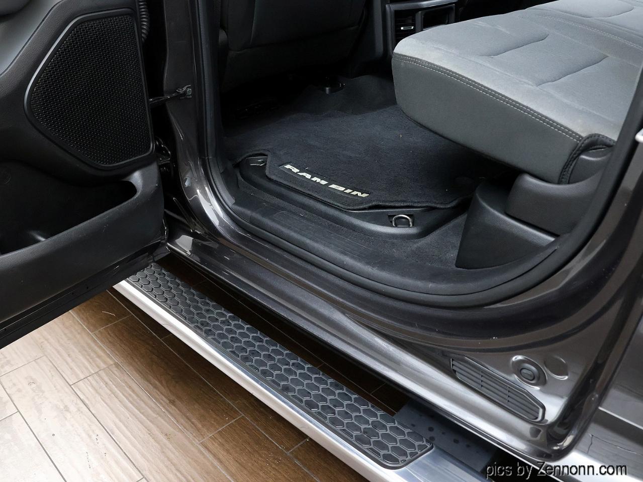 RAM 1500 Big Horn/Lone Star 4x4 Crew Cab 5'7" Box 2019