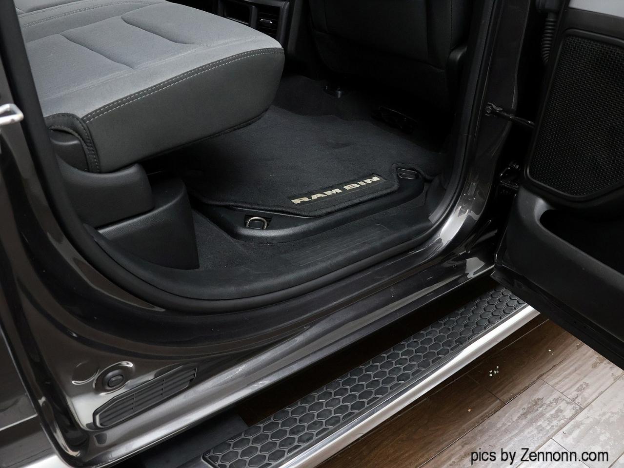 RAM 1500 Big Horn/Lone Star 4x4 Crew Cab 5'7" Box 2019