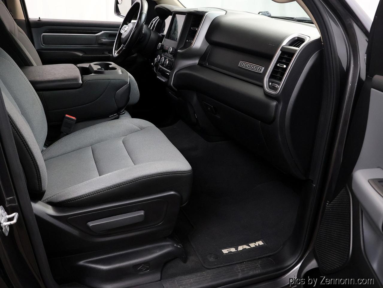 RAM 1500 Big Horn/Lone Star 4x4 Crew Cab 5'7" Box 2019