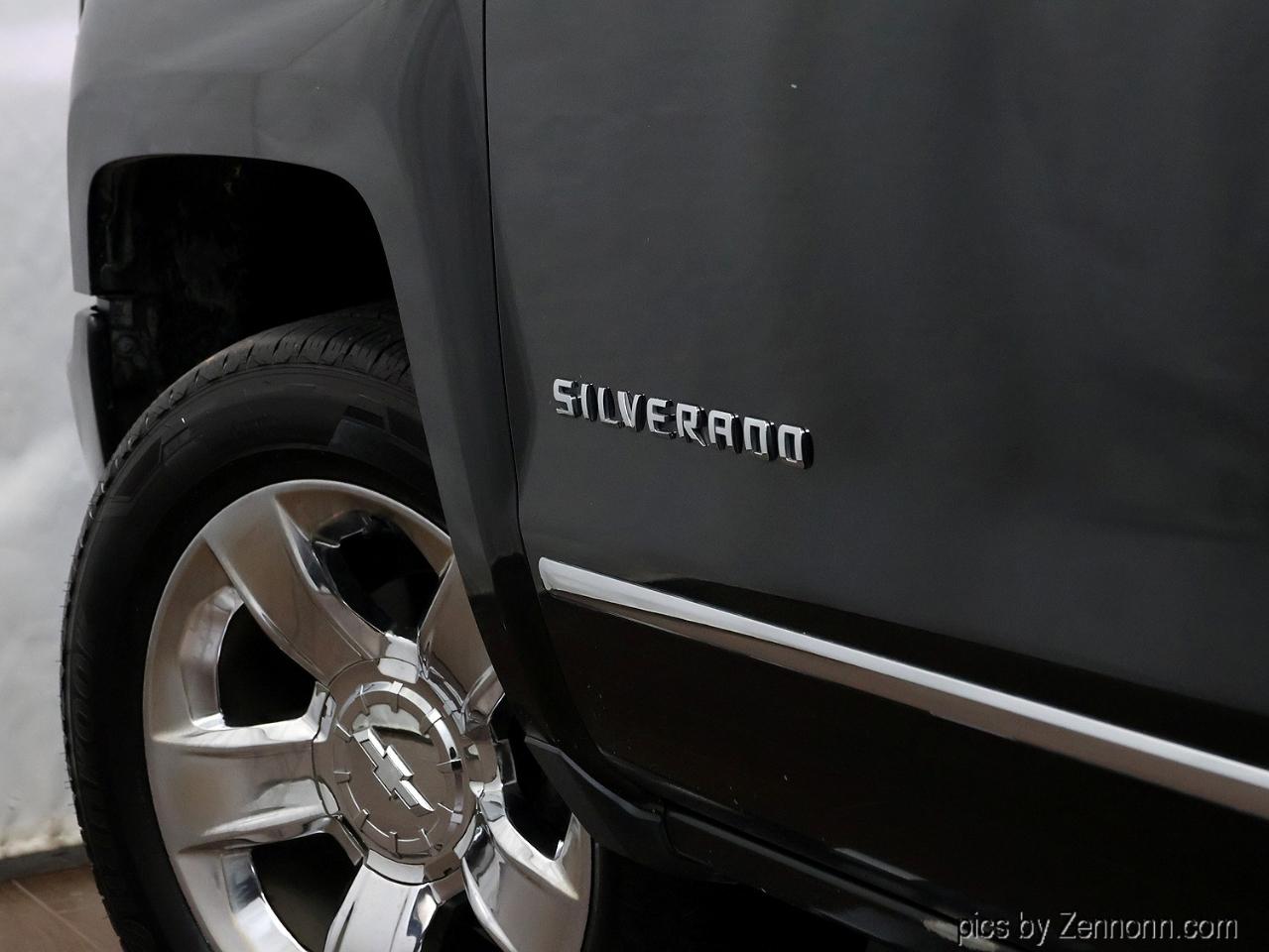 Chevrolet Silverado 1500 4WD Crew Cab 153.0" LTZ w/2LZ 2017