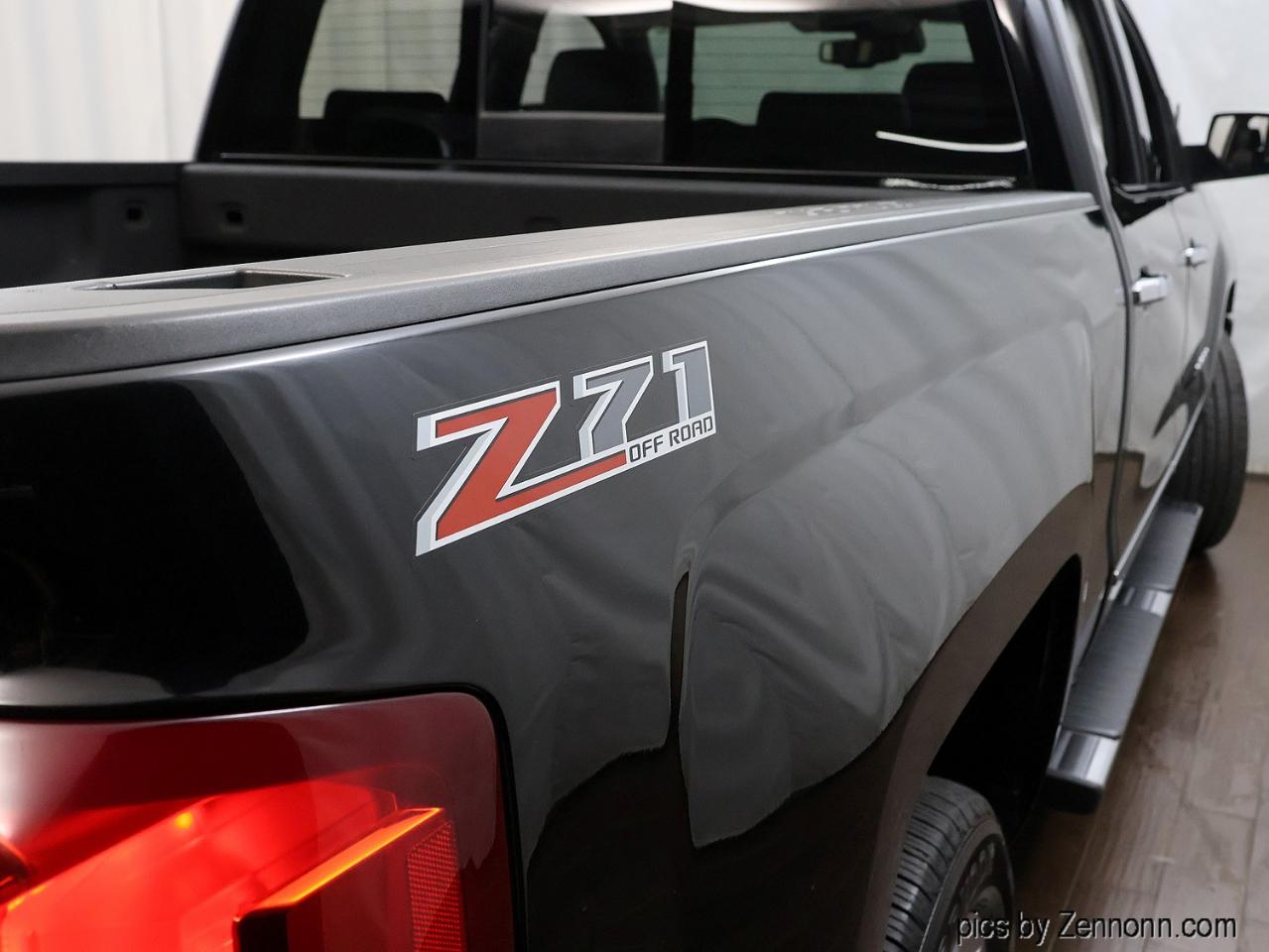 Chevrolet Silverado 1500 4WD Crew Cab 153.0" LTZ w/2LZ 2017