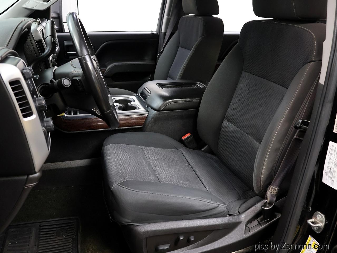 GMC Sierra 1500 4WD Crew Cab 143.5" SLE 2016