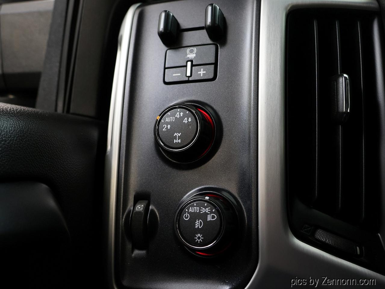 GMC Sierra 1500 4WD Crew Cab 143.5" SLE 2016